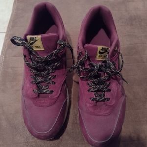 Nike Air Max 1 Premium